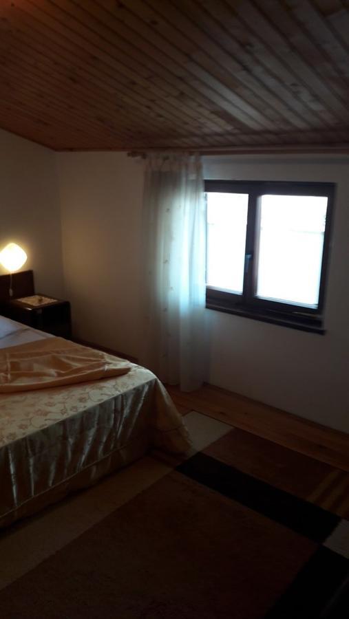 Apartments And Rooms Ana Pomer 217 Екстериор снимка