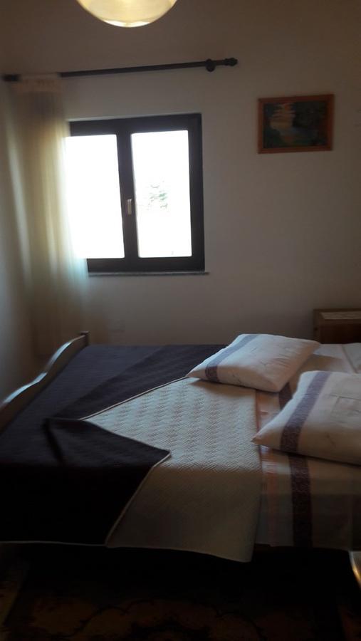 Apartments And Rooms Ana Pomer 217 Екстериор снимка