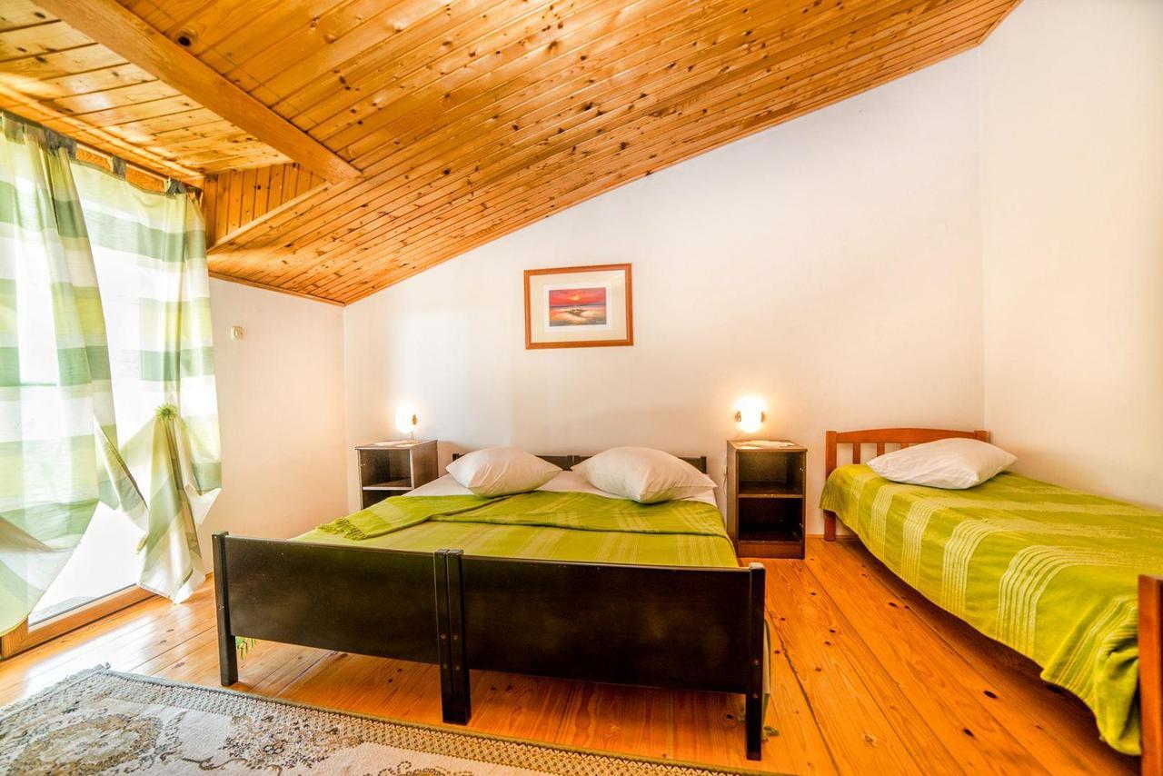 Apartments And Rooms Ana Pomer 217 Екстериор снимка