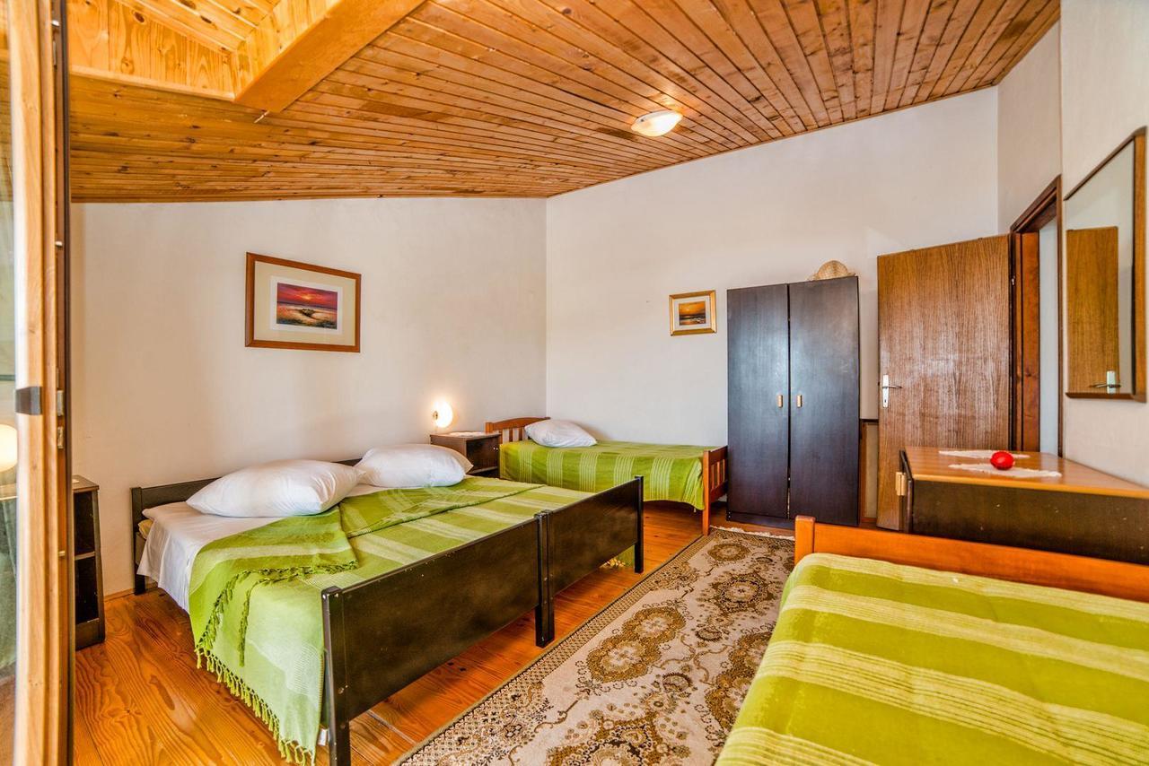Apartments And Rooms Ana Pomer 217 Екстериор снимка